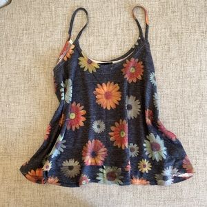 🪞 burst daisy tank top